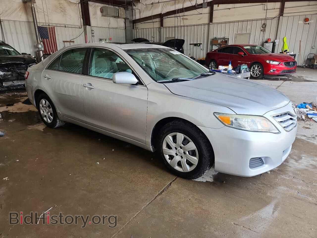 2011 TOYOTA CAMRY - VIN: 4T4BF3EK7BR106932 - Фото 4