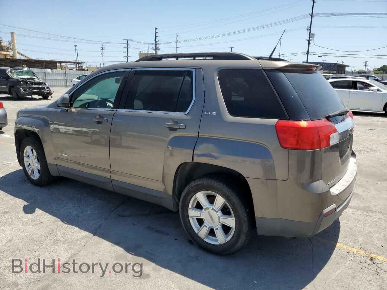 2011 GMC TERRAIN - VIN: 2CTALSEC4B6372028 - Photo 2