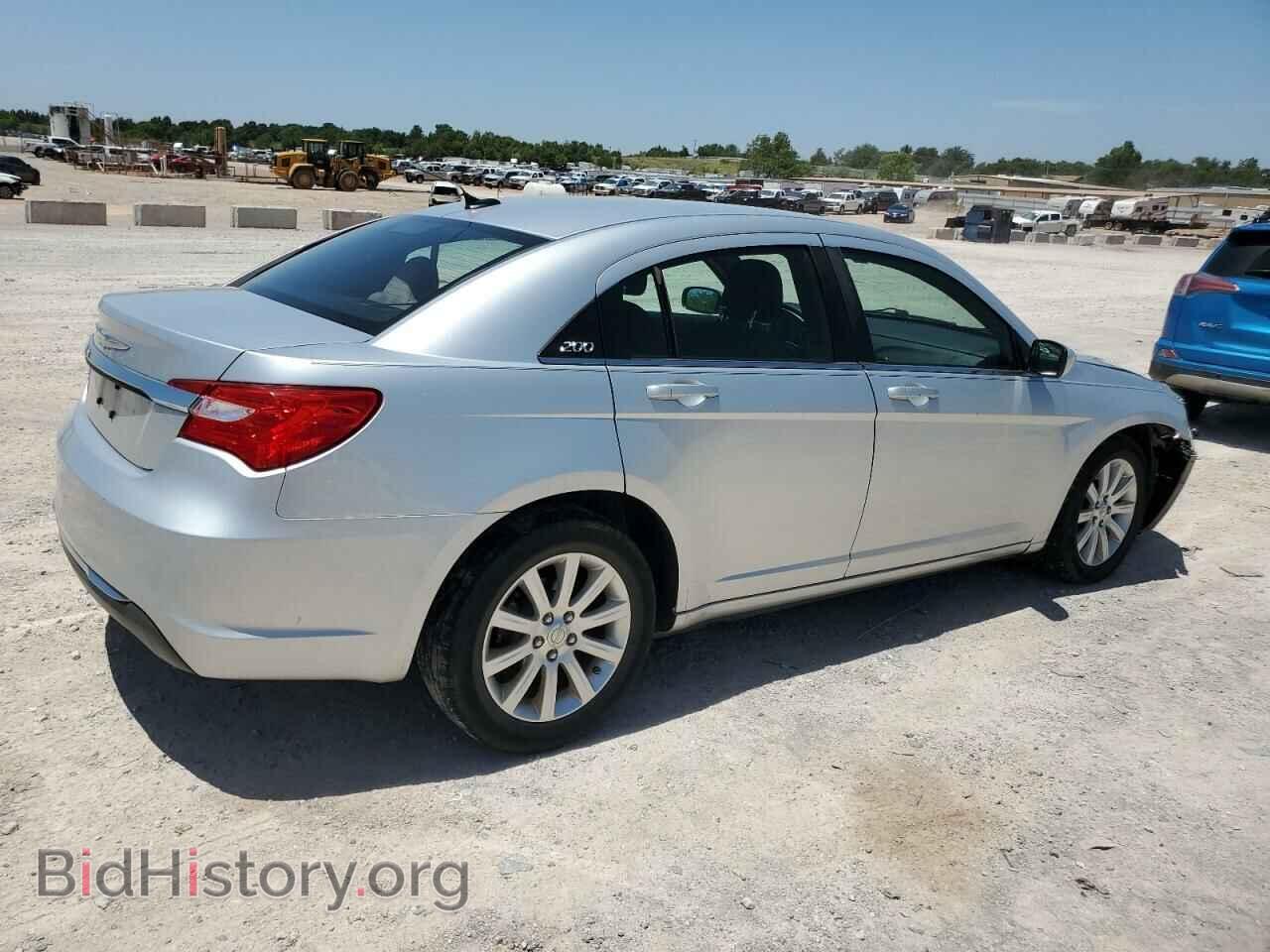 2012 CHRYSLER 200 - VIN: 1C3CCBBG2CN101563 - Photo 3