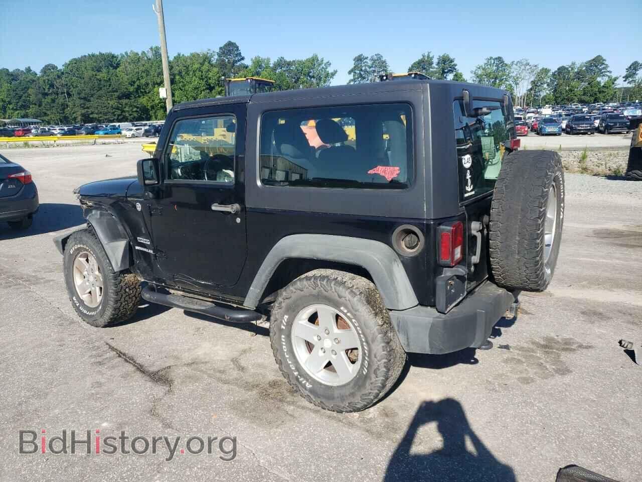 2011 JEEP WRANGLER - VIN: 1J4AA2D17BL607217 - Фото 2