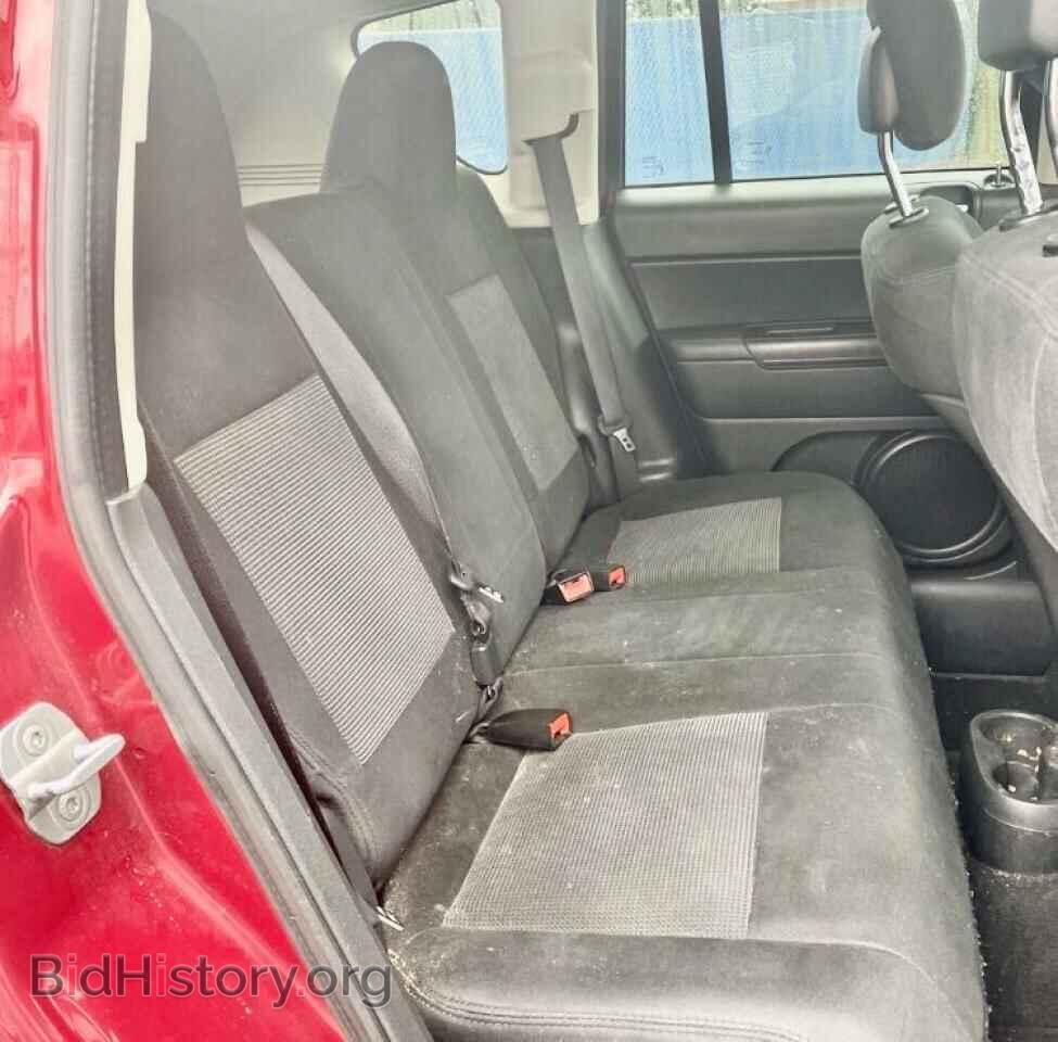 2011 JEEP COMPASS - VIN: 1J4NF1FB5BD150064 - Photo 6