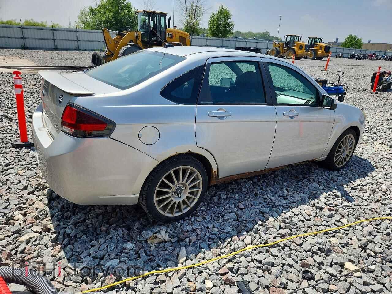 2010 FORD FOCUS - VIN: 1FAHP3GN7AW190319 - Фото 3