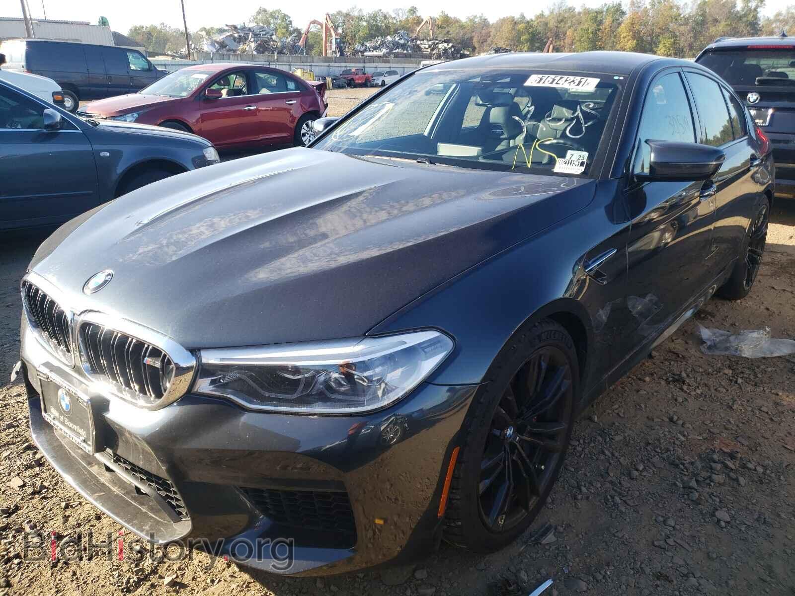 2018 BMW M5 - VIN: WBSJF0C50JB283802 - Фото 2