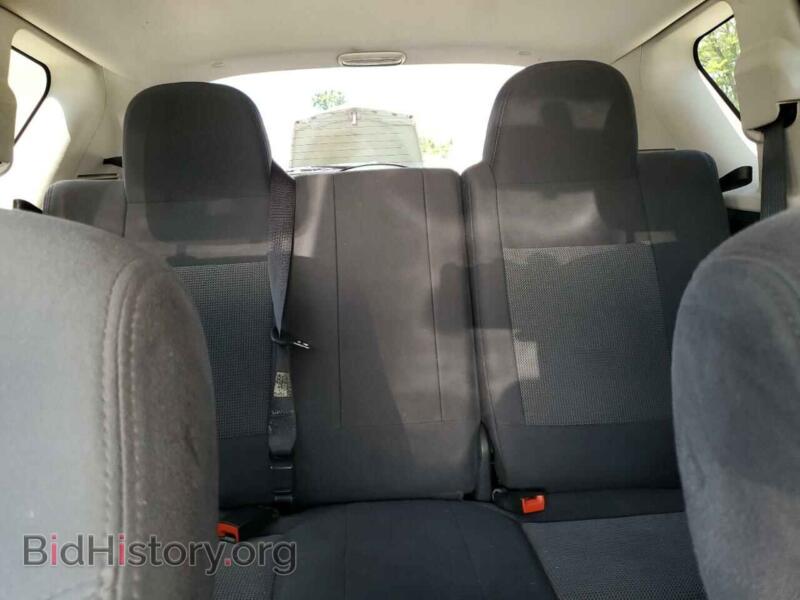 2011 Jeep COMPASS (VIN 1J4NF1FB1BD215556) — фото 10 из 13