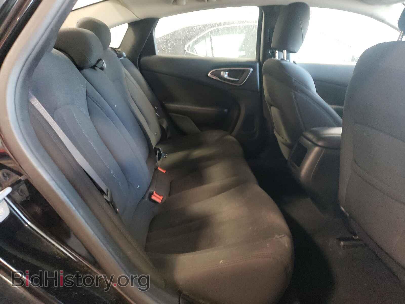 2015 CHRYSLER 200 - VIN: 1C3CCCAB9FN683077 - Photo 6