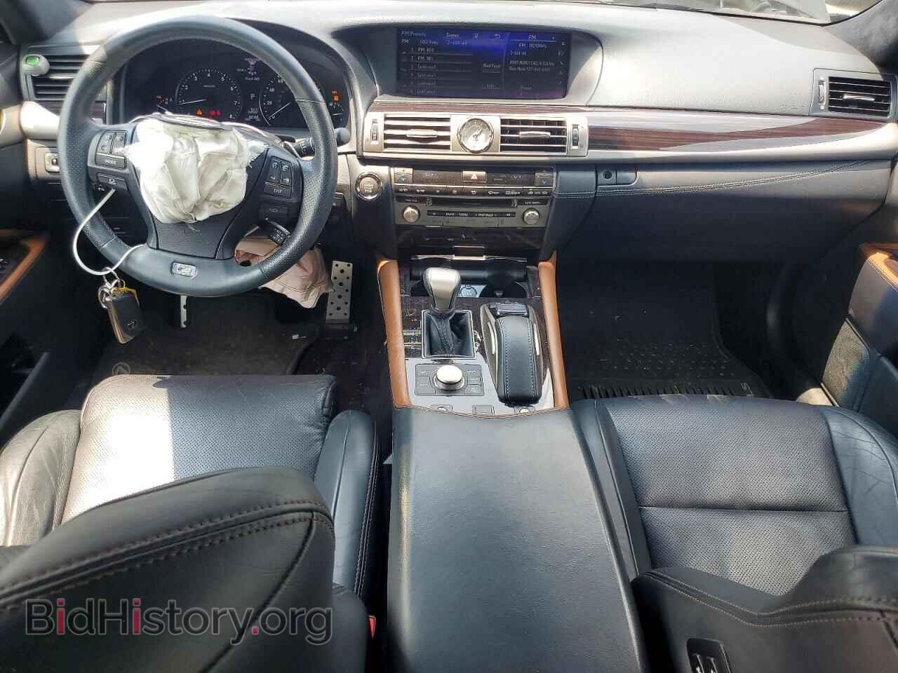2017 LEXUS LS460 - VIN: JTHCL5EF8H5029001 - Photo 8
