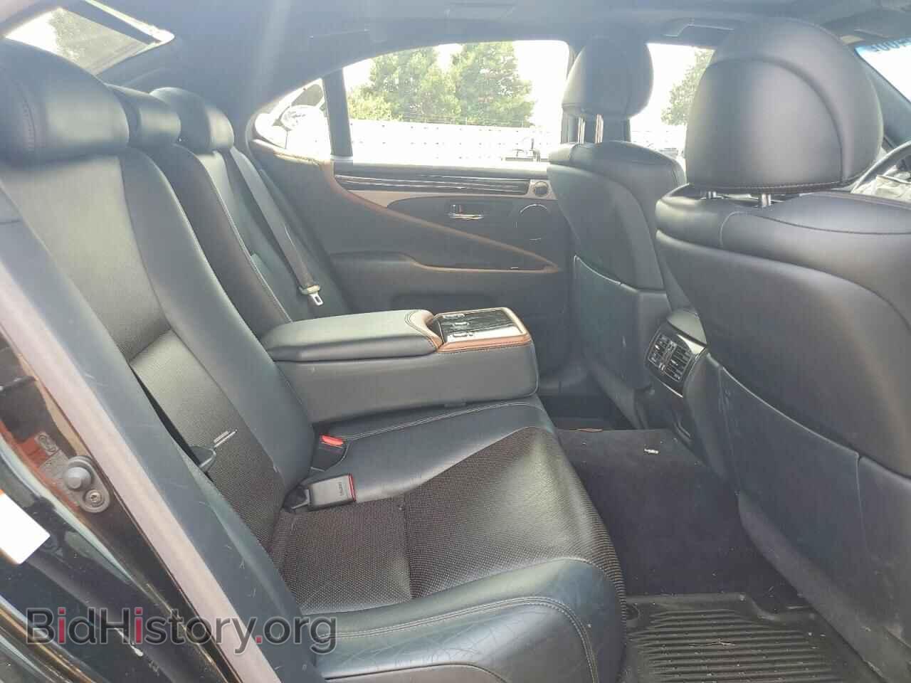 2017 LEXUS LS460 - VIN: JTHCL5EF8H5029001 - Photo 10
