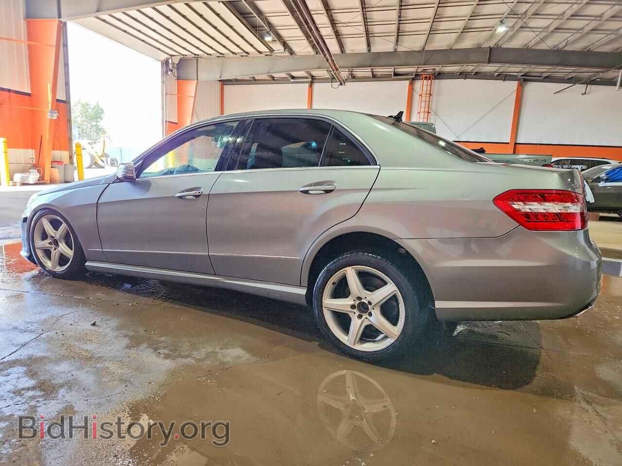 2011 MERCEDES-BENZ E-CLASS - VIN: WDDHF9AB8BA492754 - Photo 2