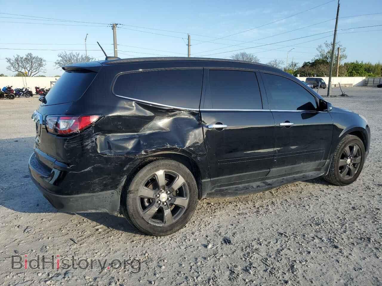 2017 CHEVROLET TRAVERSE - VIN: 1GNKRHKD1HJ187548 - Фото 3