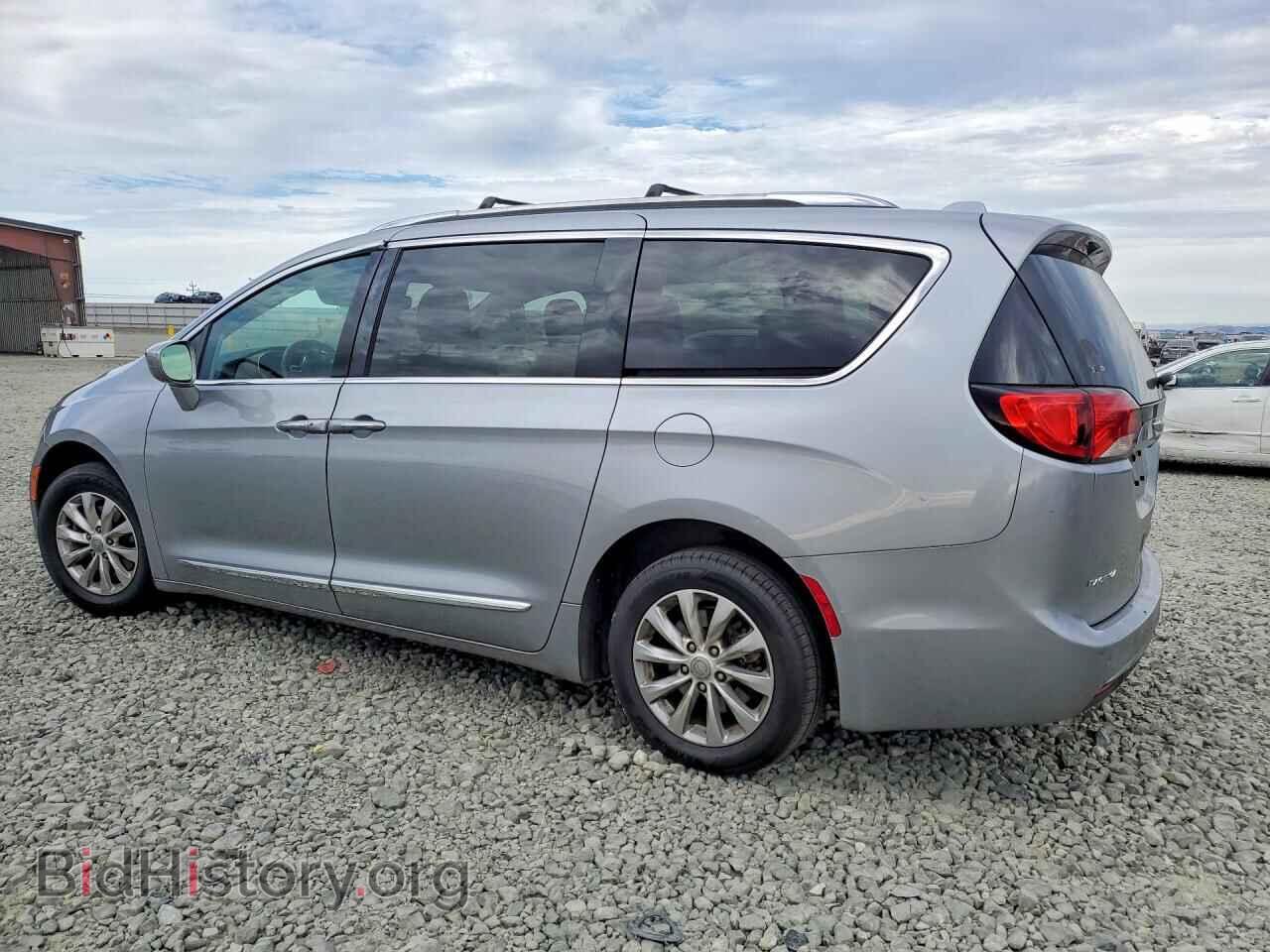2019 CHRYSLER PACIFICA - VIN: 2C4RC1BG5KR583284 - Photo 2