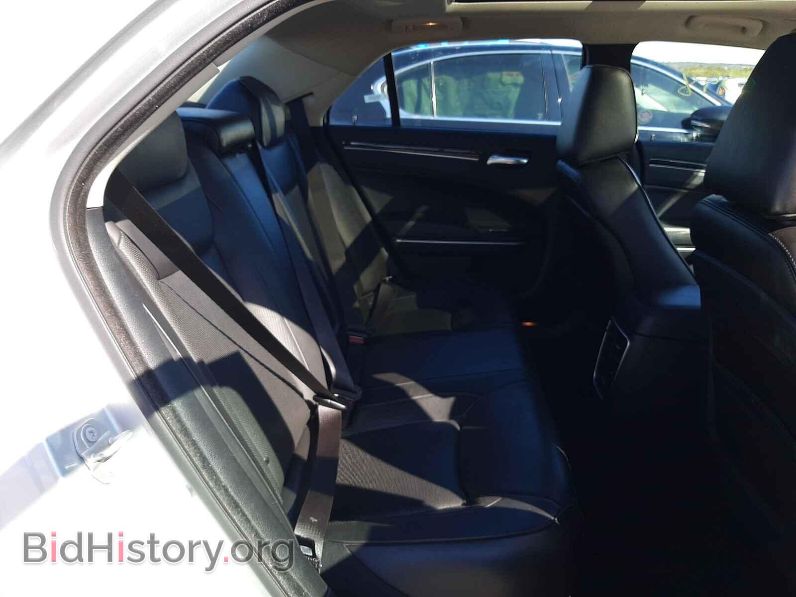 2020 CHRYSLER 300 - VIN: 2C3CCAKG5LH128565 - Фото 6