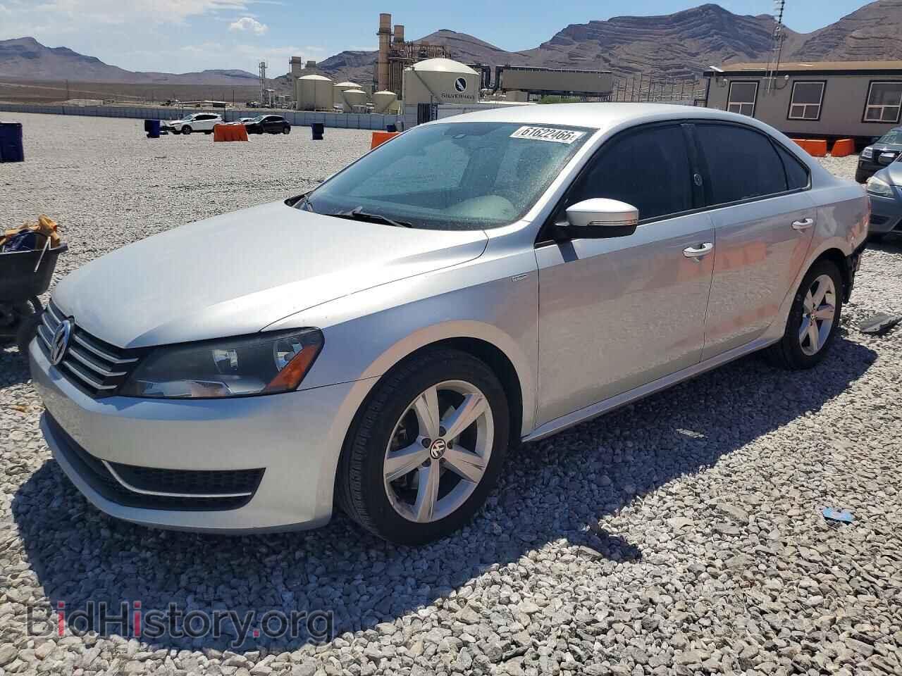 Фотография 1VWAP7A32EC007990 - VOLKSWAGEN PASSAT 2014