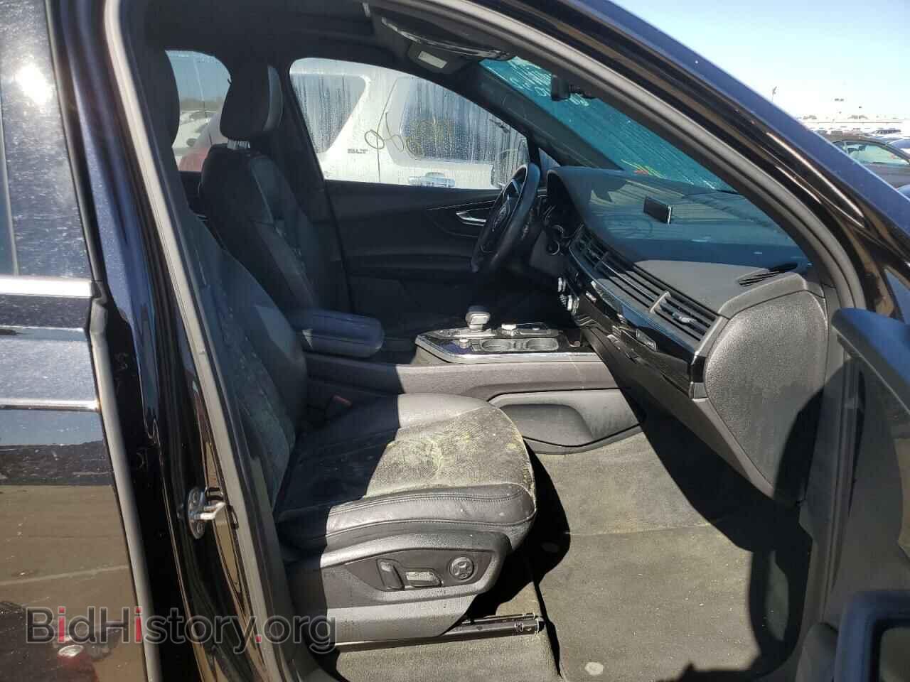 2017 AUDI Q7 - VIN: WA1VAAF78HD044484 - Фото 5