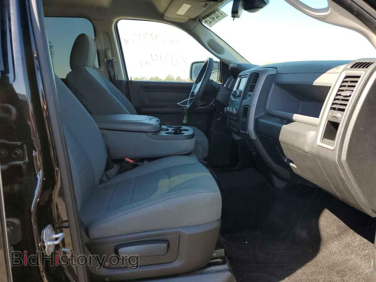 2016 RAM 1500 - VIN: 3C6RR7KT7GG183925 - Фото 5