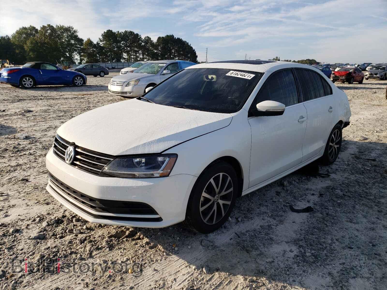 2017 VOLKSWAGEN JETTA - VIN: 3VWDB7AJ3HM308510 - Фото 2