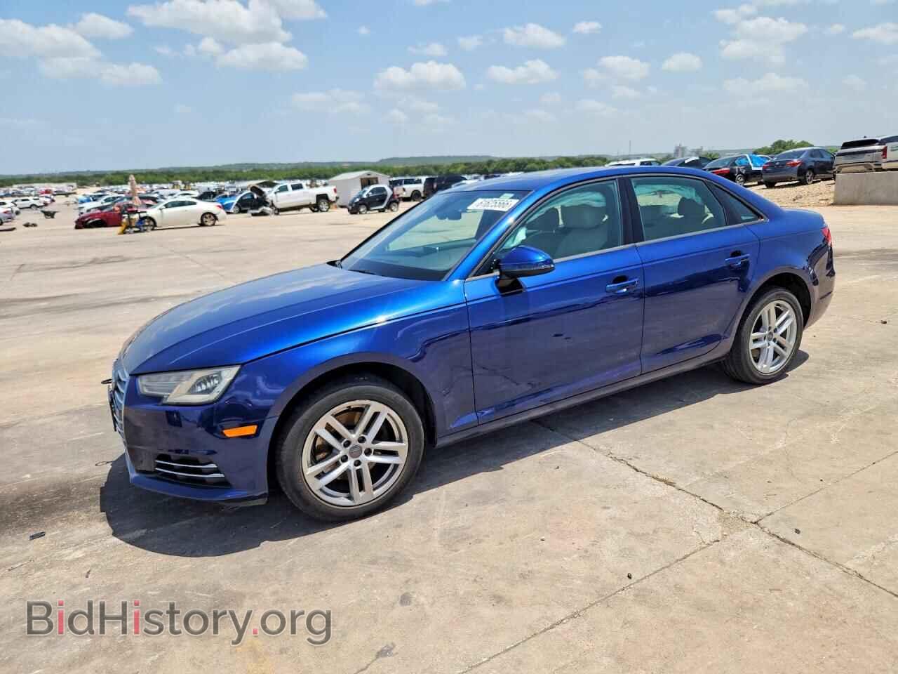 Photo WAUGMAF46HN042283 - AUDI A4 2017