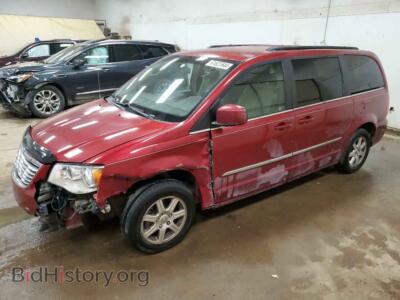 2011 Chrysler MINIVAN Touring, maroon — VIN 2A4RR5DG4BR604025, Copart
