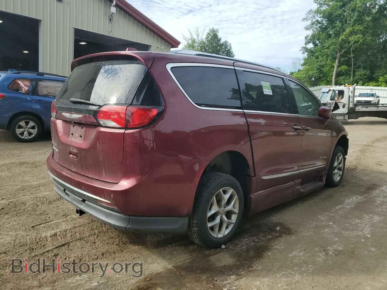 2018 CHRYSLER PACIFICA - VIN: 2C4RC1BG6JR365546 - Фото 3