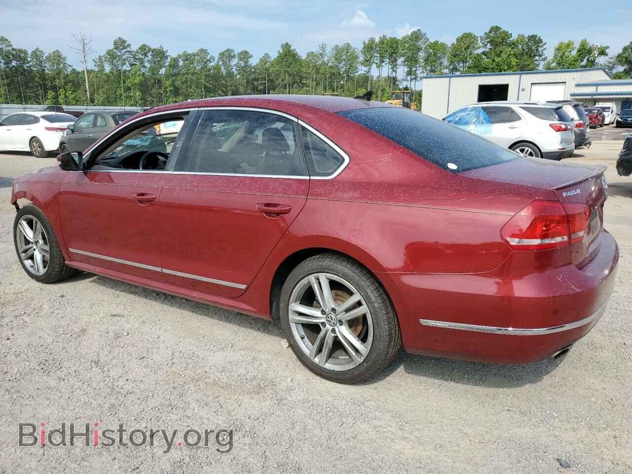 2015 VOLKSWAGEN PASSAT - VIN: 1VWCS7A32FC033076 - Фото 2