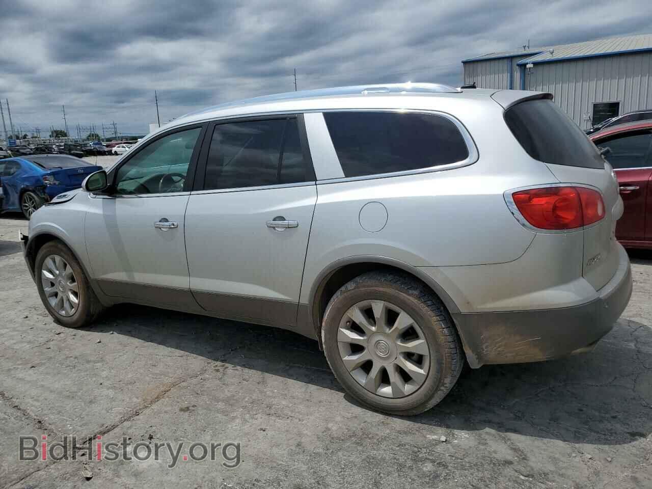 2011 BUICK ENCLAVE - VIN: 5GAKRCED0BJ348357 - Фото 2