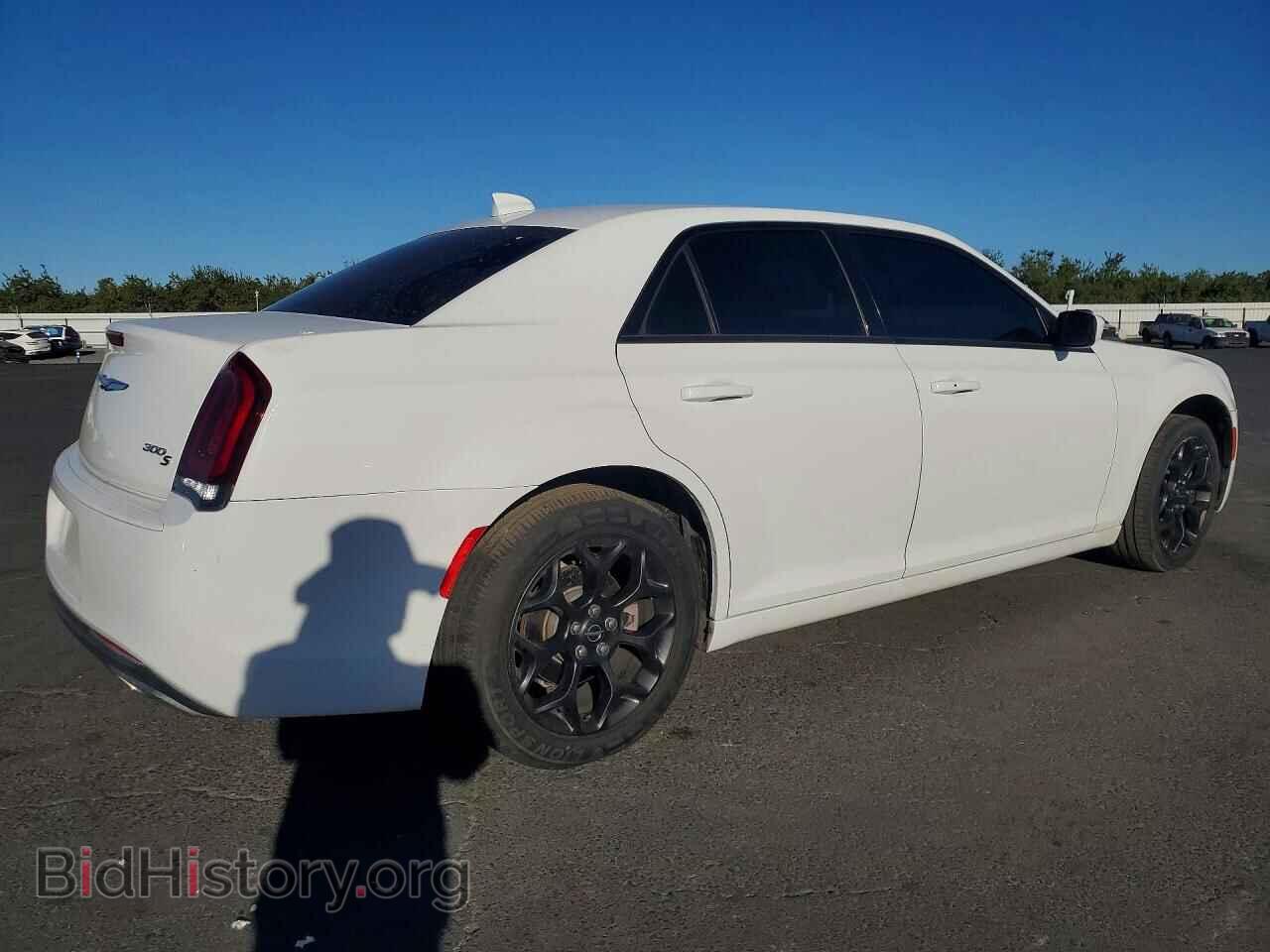 2019 CHRYSLER 300 - VIN: 2C3CCAGG1KH542787 - Фото 3