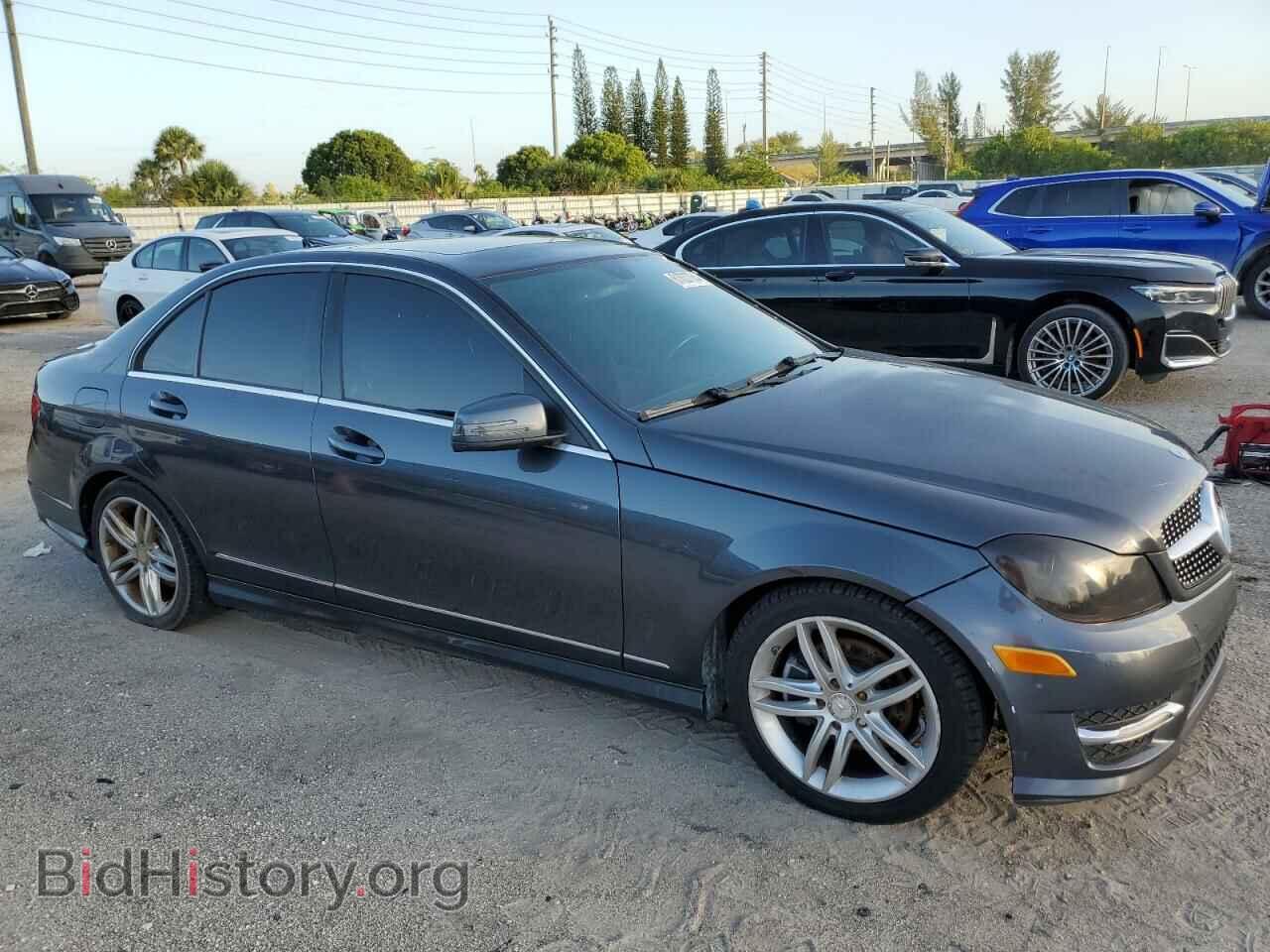 2013 MERCEDES-BENZ C-CLASS - VIN: WDDGF4HB1DR242524 - Фото 4