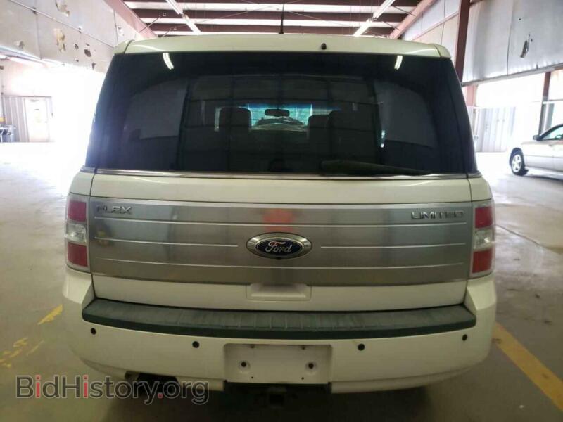 2011 Ford FLEX (VIN 2FMGK5DC8BBD02563) — photo 6 of 12