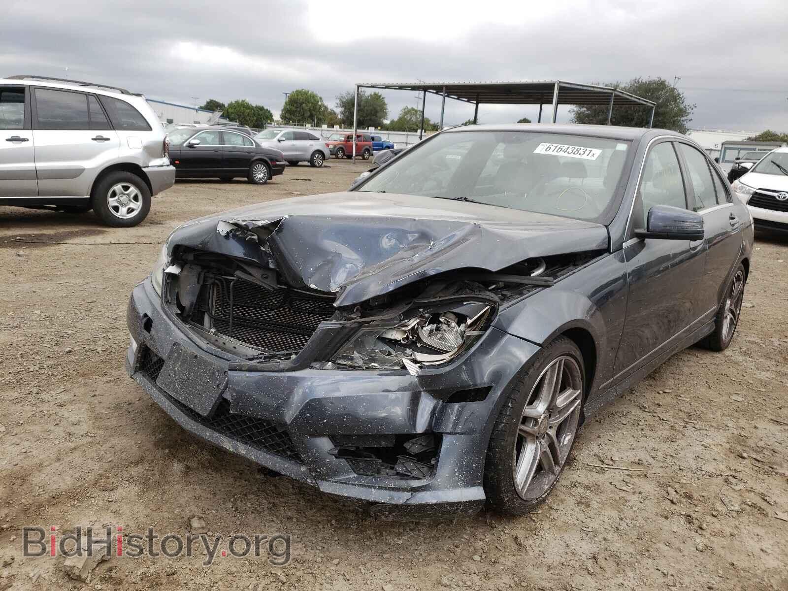 2013 MERCEDES-BENZ C-CLASS - VIN: WDDGF4HB5DA765656 - Фото 2