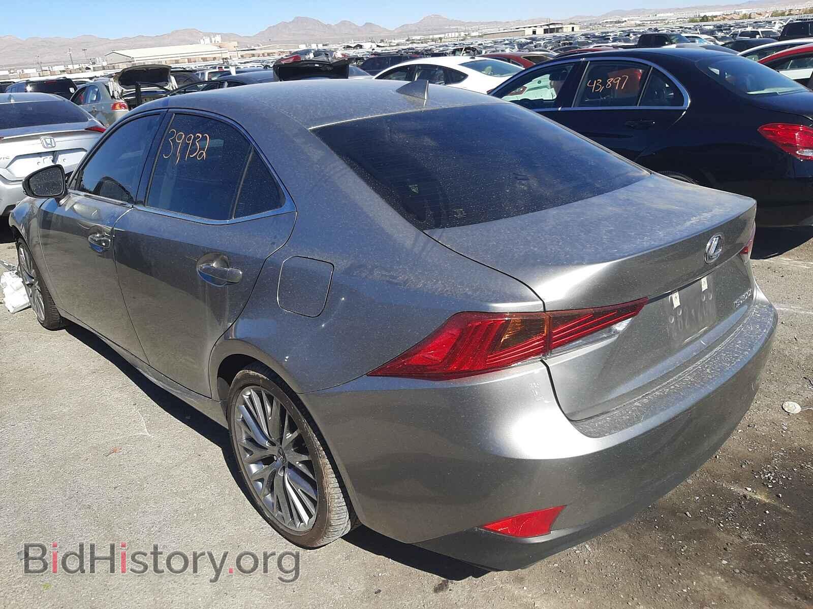 2017 LEXUS IS - VIN: JTHBA1D22H5052136 - Фото 3