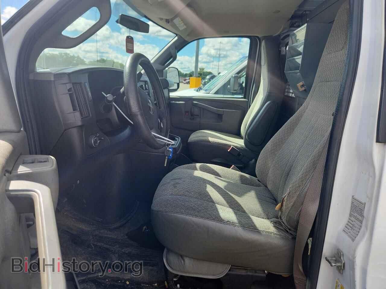 2017 GMC SAVANA - VIN: 1GTW7AFF4H1913907 - Photo 7