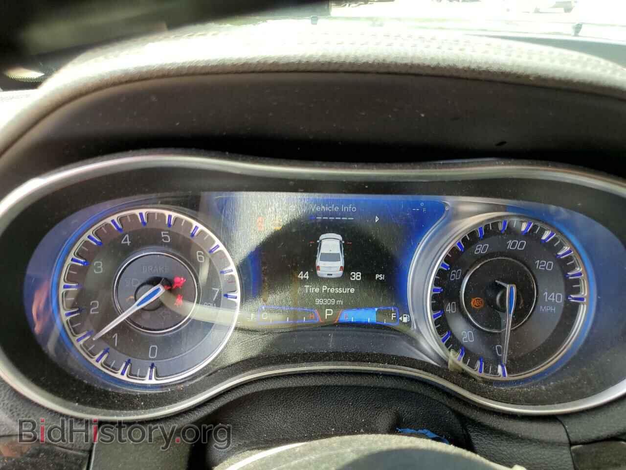 2019 CHRYSLER 300 - VIN: 2C3CCAEG6KH693479 - Фото 9