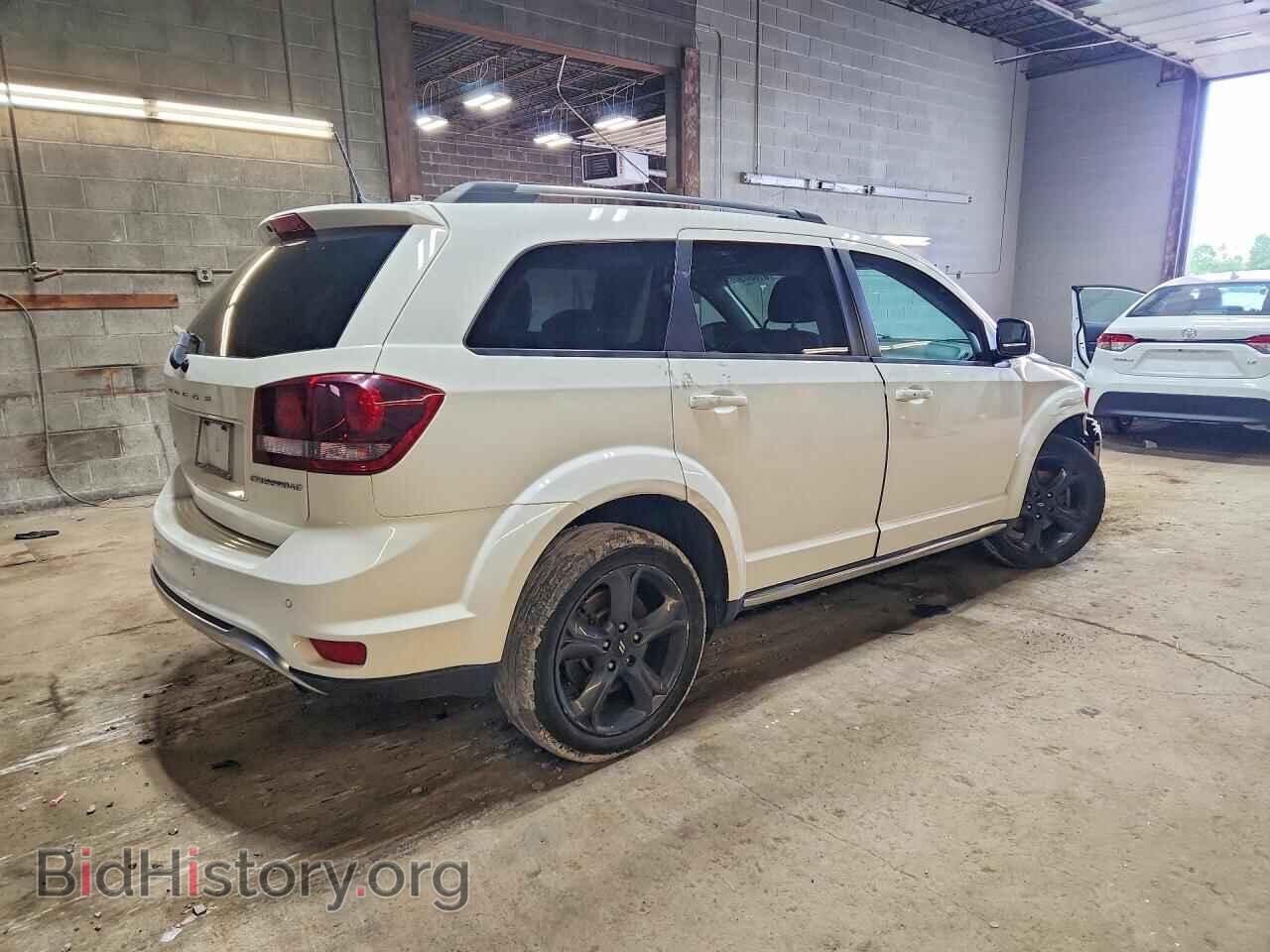 2020 DODGE JOURNEY - VIN: 3C4PDCGB2LT271113 - Фото 3