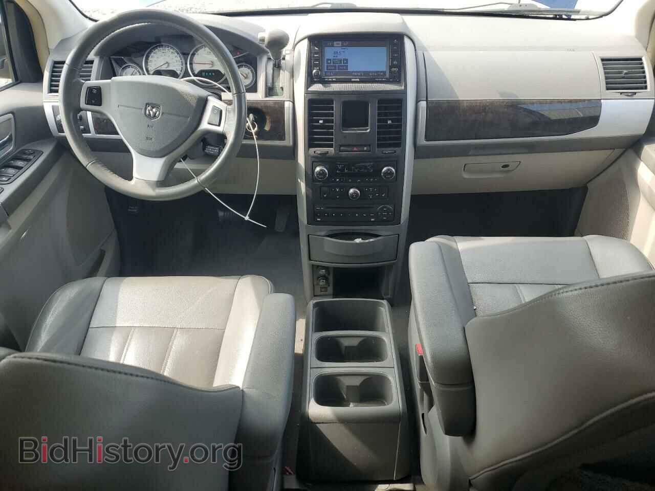 2010 DODGE CARAVAN - VIN: 2D4RN5DX1AR375709 - Фото 8