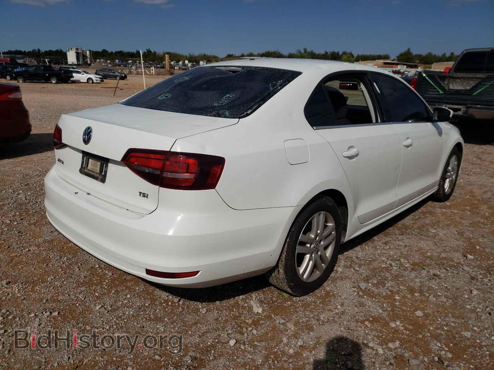 2017 VOLKSWAGEN JETTA - VIN: 3VW2B7AJ3HM250583 - Фото 4