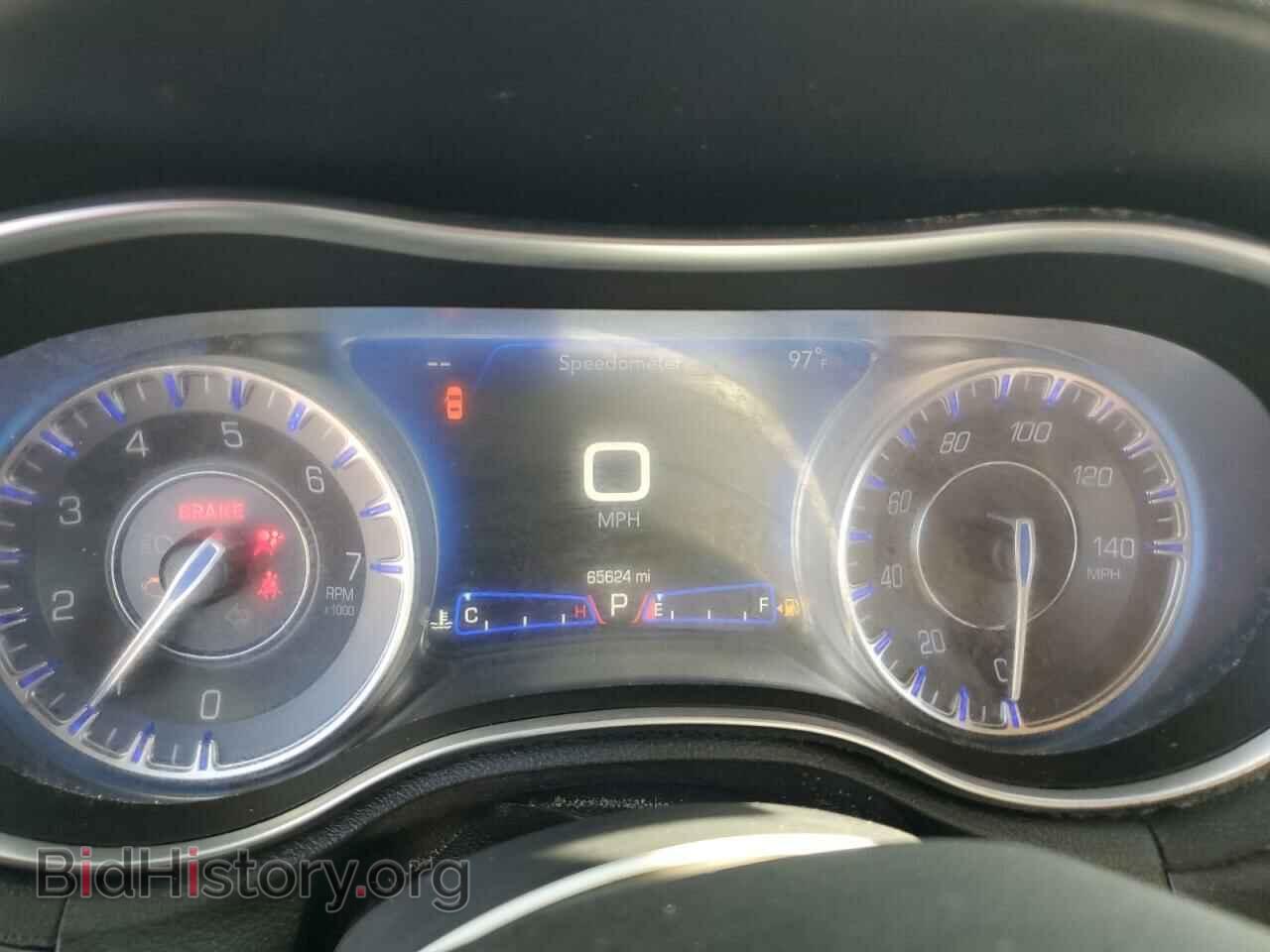 2019 CHRYSLER 300 - VIN: 2C3CCAAG5KH755640 - Фото 9