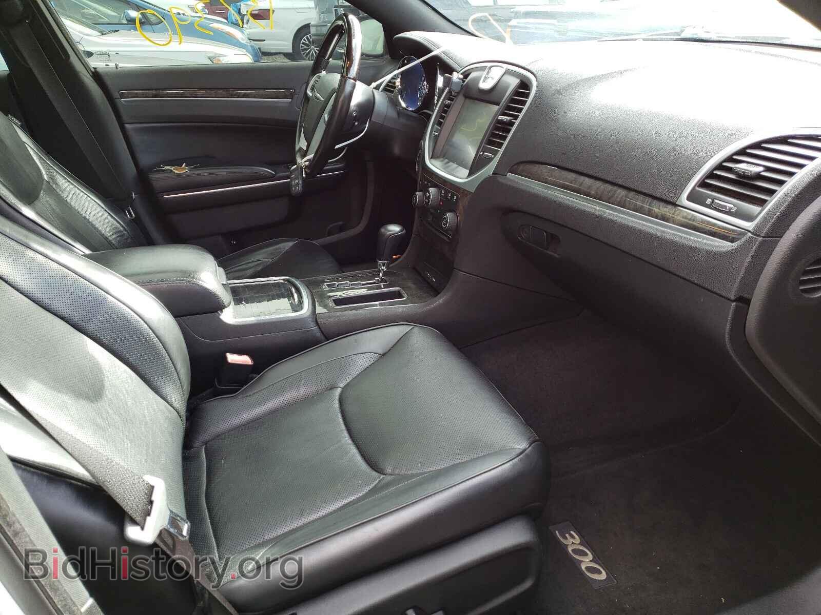 2011 CHRYSLER 300 - VIN: 2C3CA6CT9BH581181 - Фото 5