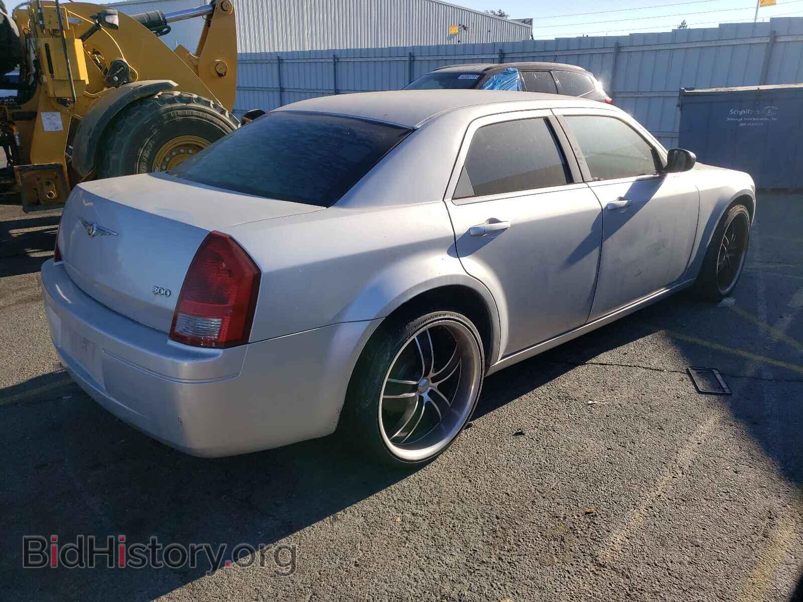 2007 CHRYSLER 300 - VIN: 2C3KA43RX7H784866 - Фото 4