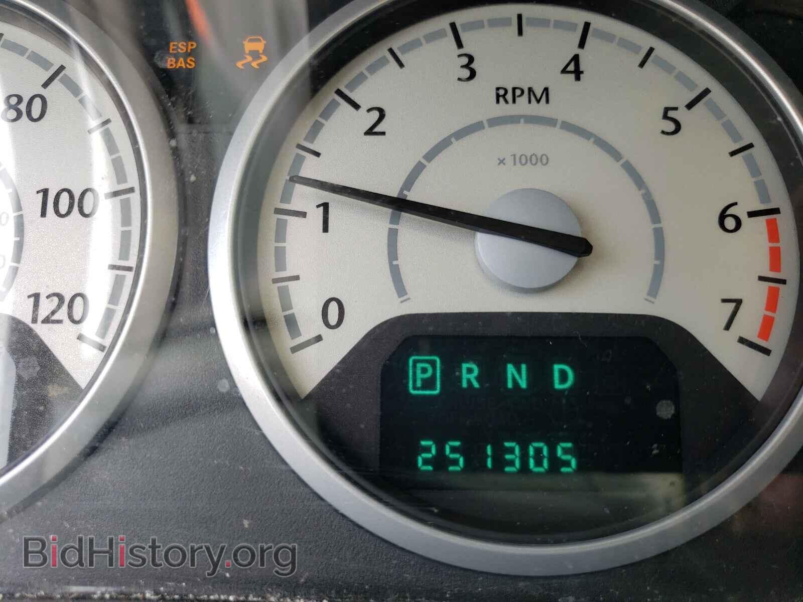 2008 CHRYSLER MINIVAN - VIN: 2A8HR54P68R610637 - Фото 8