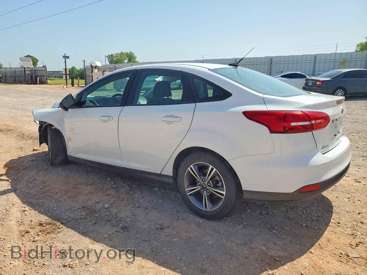 2018 FORD FOCUS - VIN: 1FADP3FE2JL202779 - Photo 2