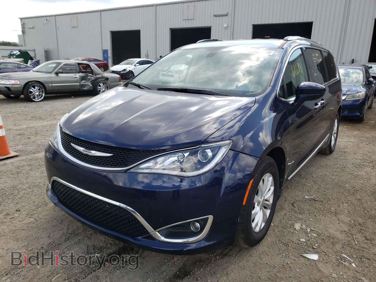 2019 CHRYSLER PACIFICA - VIN: 2C4RC1BG8KR537223 - Фото 2