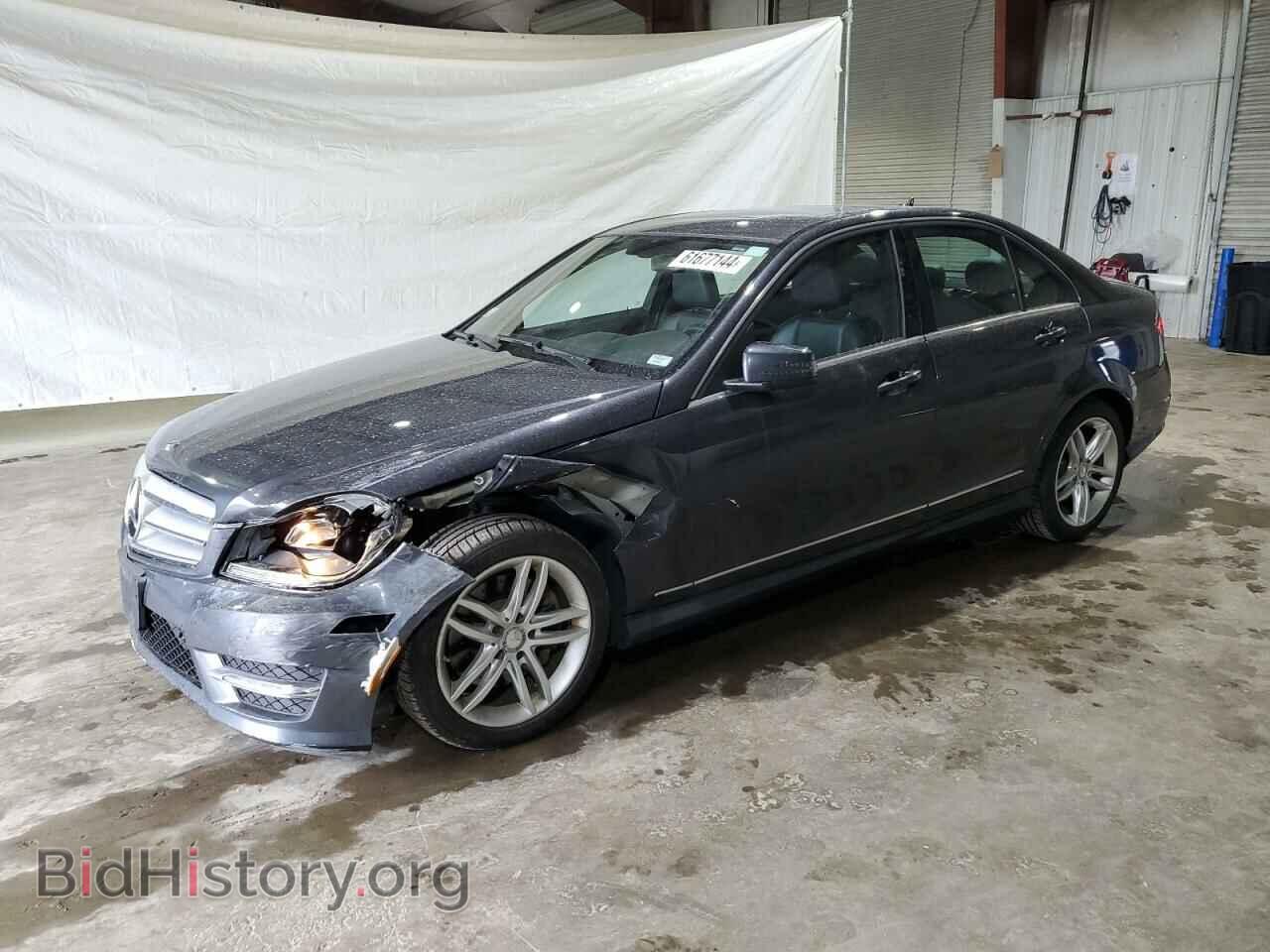 Photo WDDGF8AB0DR255461 - MERCEDES-BENZ C-CLASS 2013