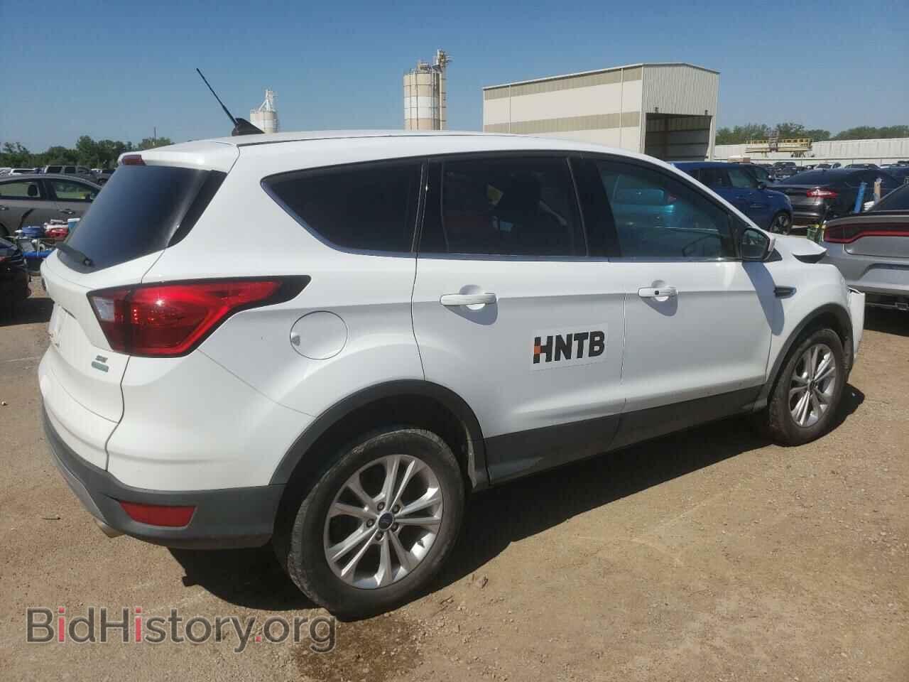 2019 FORD ESCAPE - VIN: 1FMCU0GD7KUB59843 - Фото 3