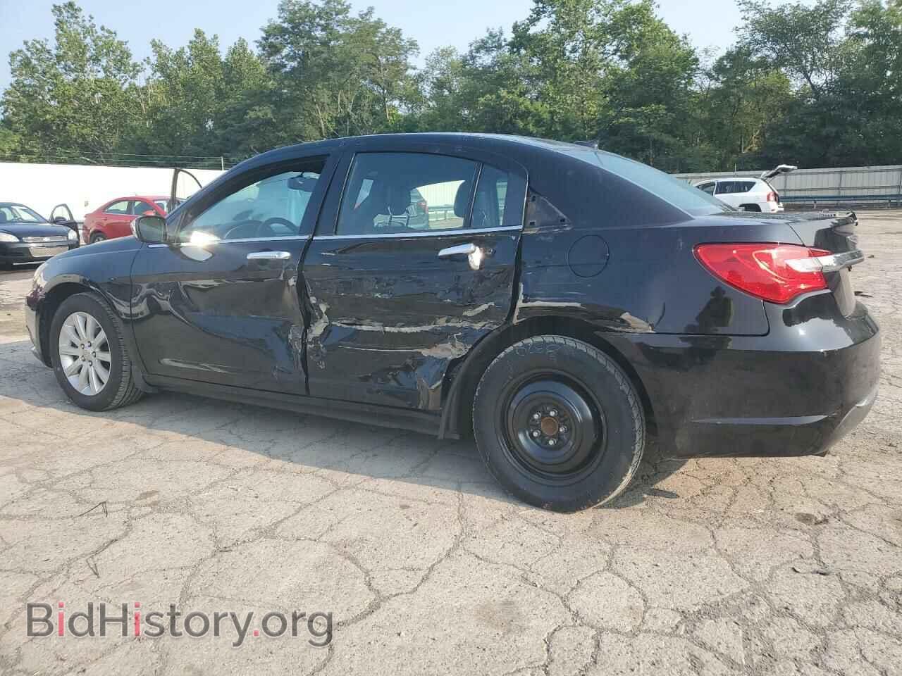 2013 CHRYSLER 200 - VIN: 1C3CCBCGXDN525931 - Photo 2