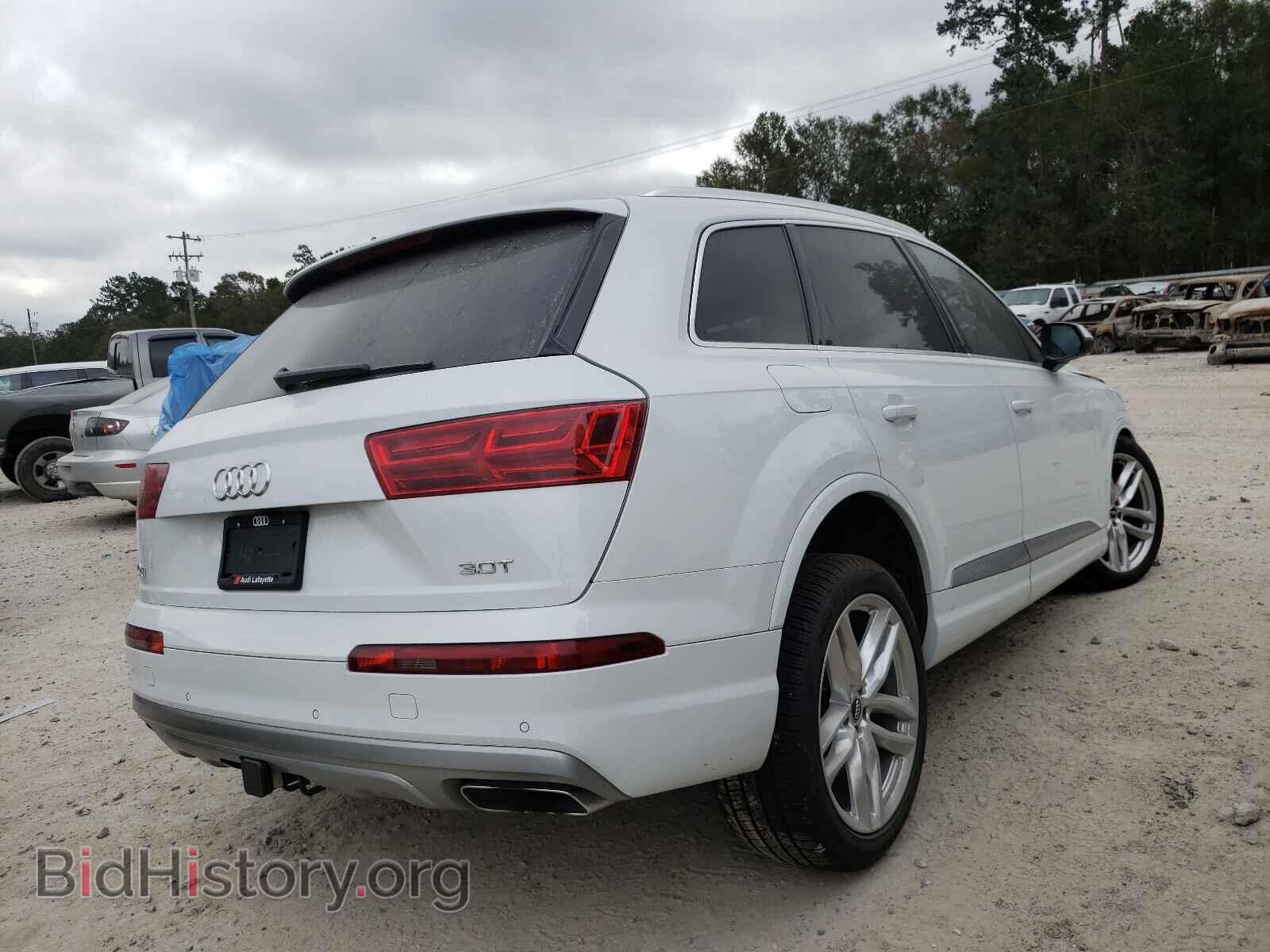 2018 AUDI Q7 - VIN: WA1VAAF74JD030300 - Фото 4