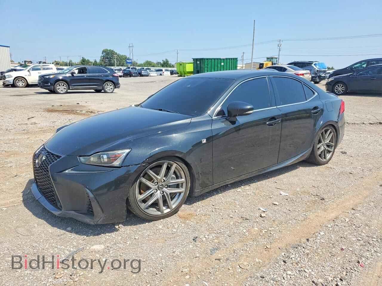 Photo JTHCM1D21H5017602 - LEXUS IS 2017
