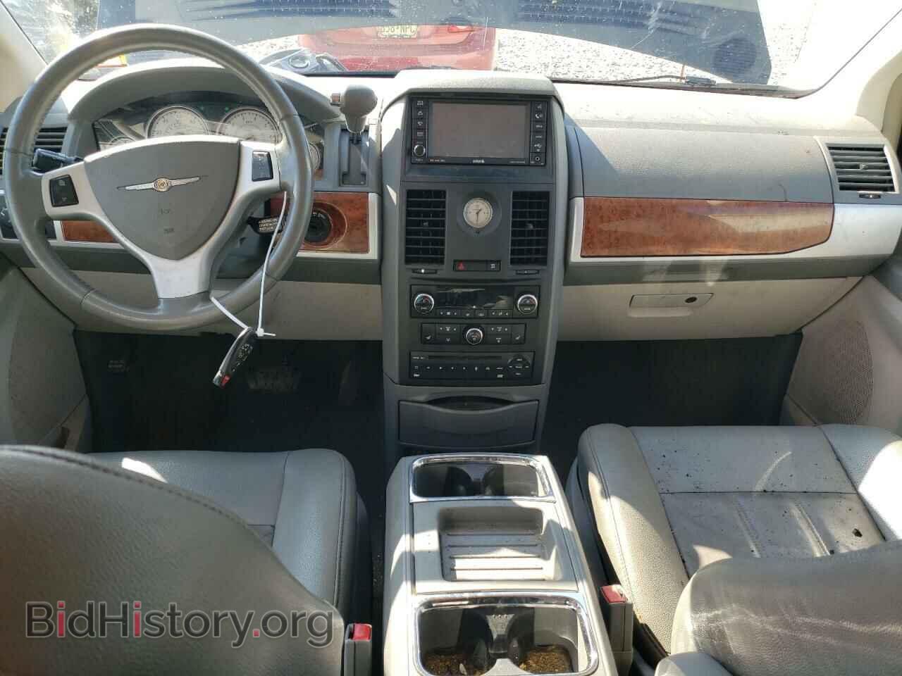 2008 CHRYSLER MINIVAN - VIN: 2A8HR54P08R645903 - Photo 8