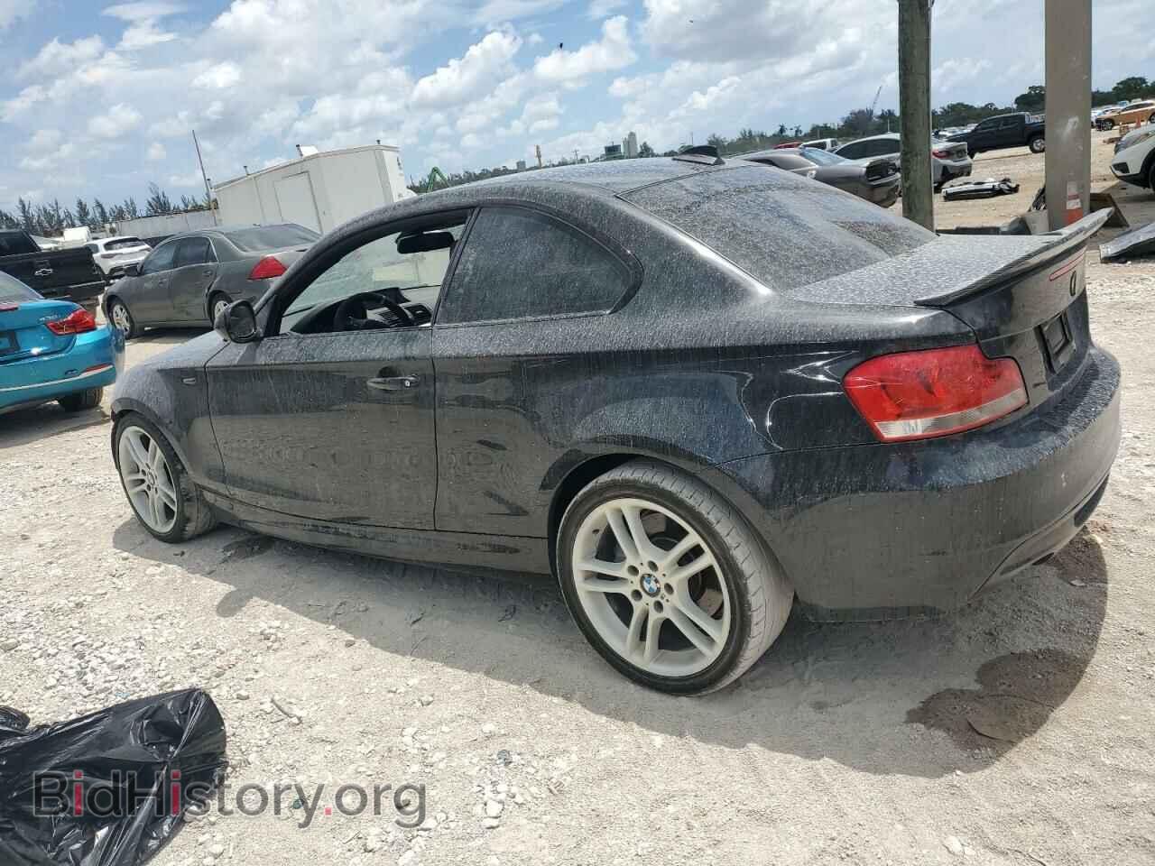 2012 BMW 1 SERIES - VIN: WBAUC9C5XCVM12807 - Фото 2