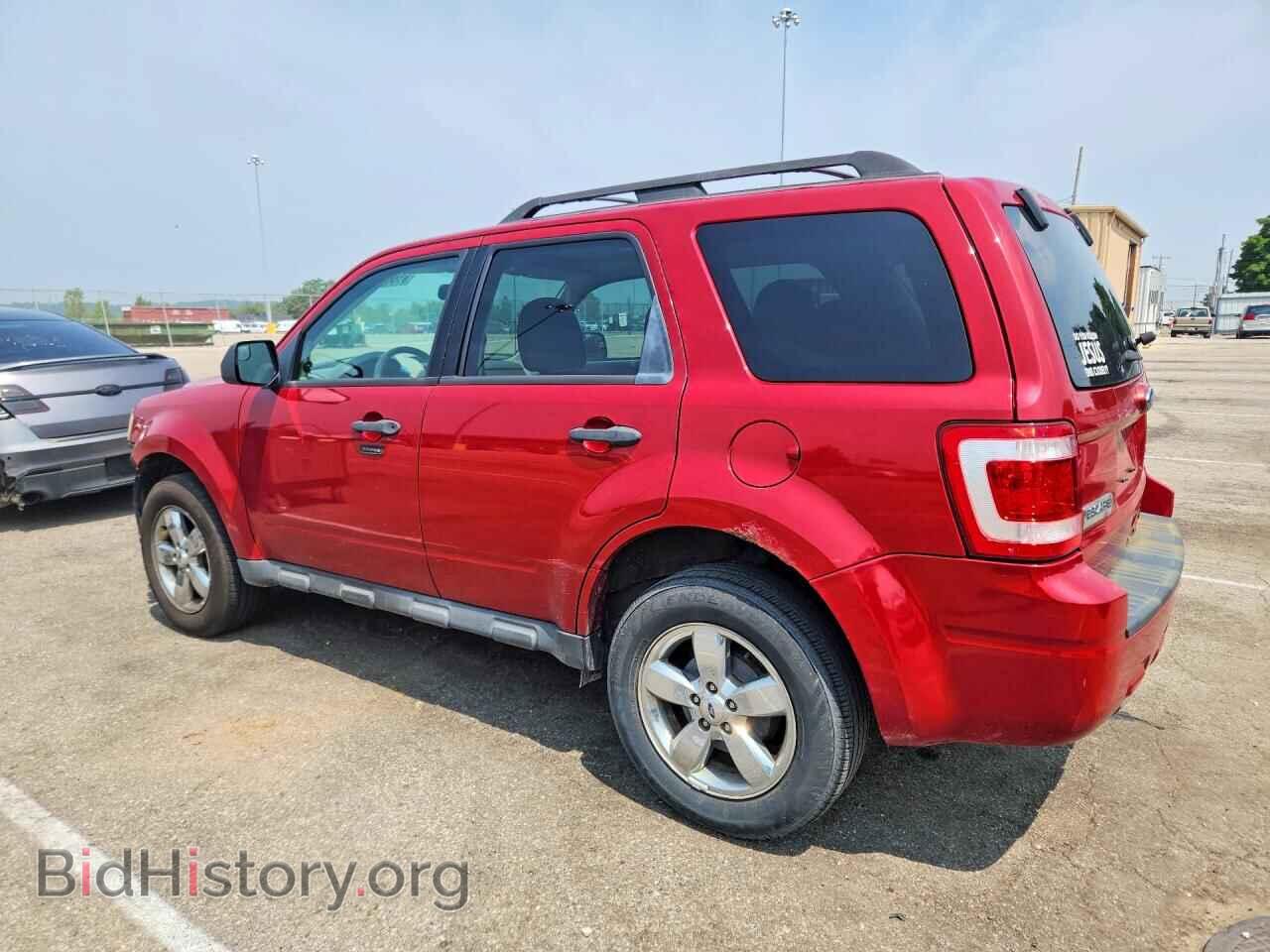 2011 FORD ESCAPE - VIN: 1FMCU0D77BKB22088 - Фото 2