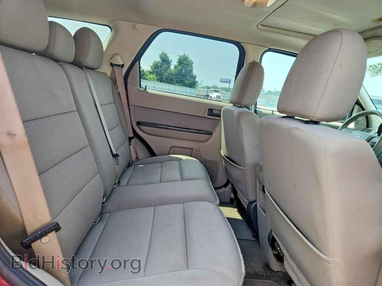 2011 FORD ESCAPE - VIN: 1FMCU0D77BKB22088 - Фото 11