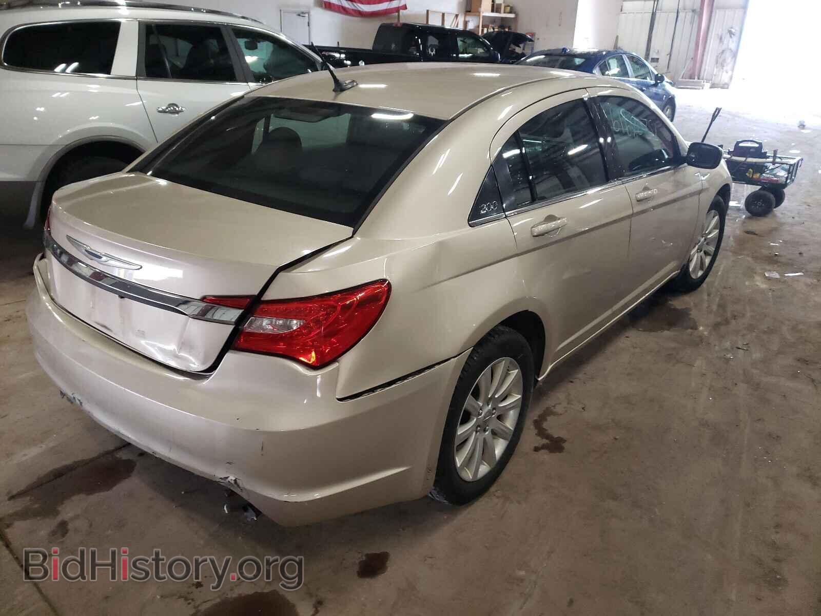 2013 CHRYSLER 200 - VIN: 1C3CCBBB1DN593783 - Фото 4